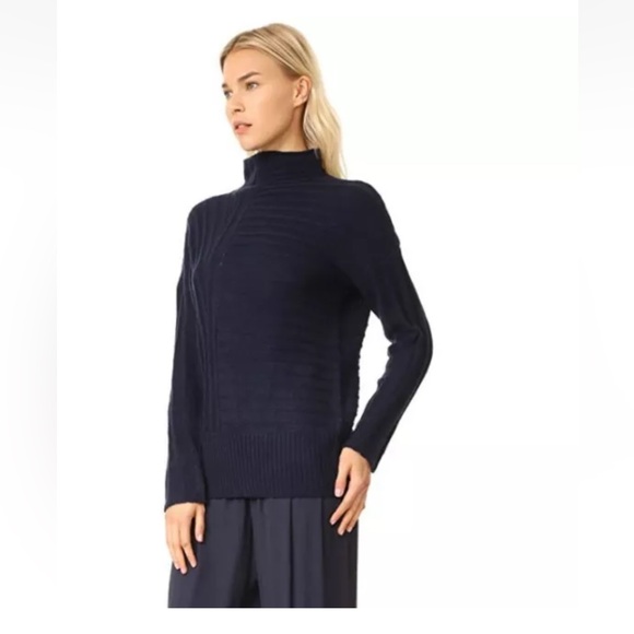 The Fifth Label women’s mockneck navy blue sweater. EUC size S - Picture 3 of 11